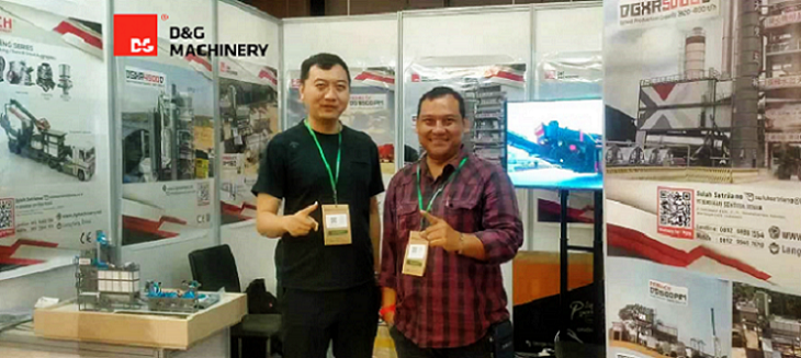 Audiensi di stan D&G Machinery di pertambangan & konstruksi Indonesia 2023
